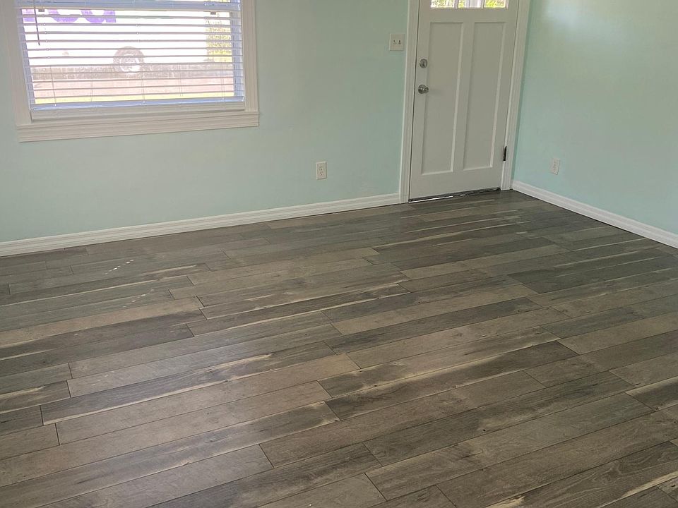 1st image of 5262 3rd Ave S