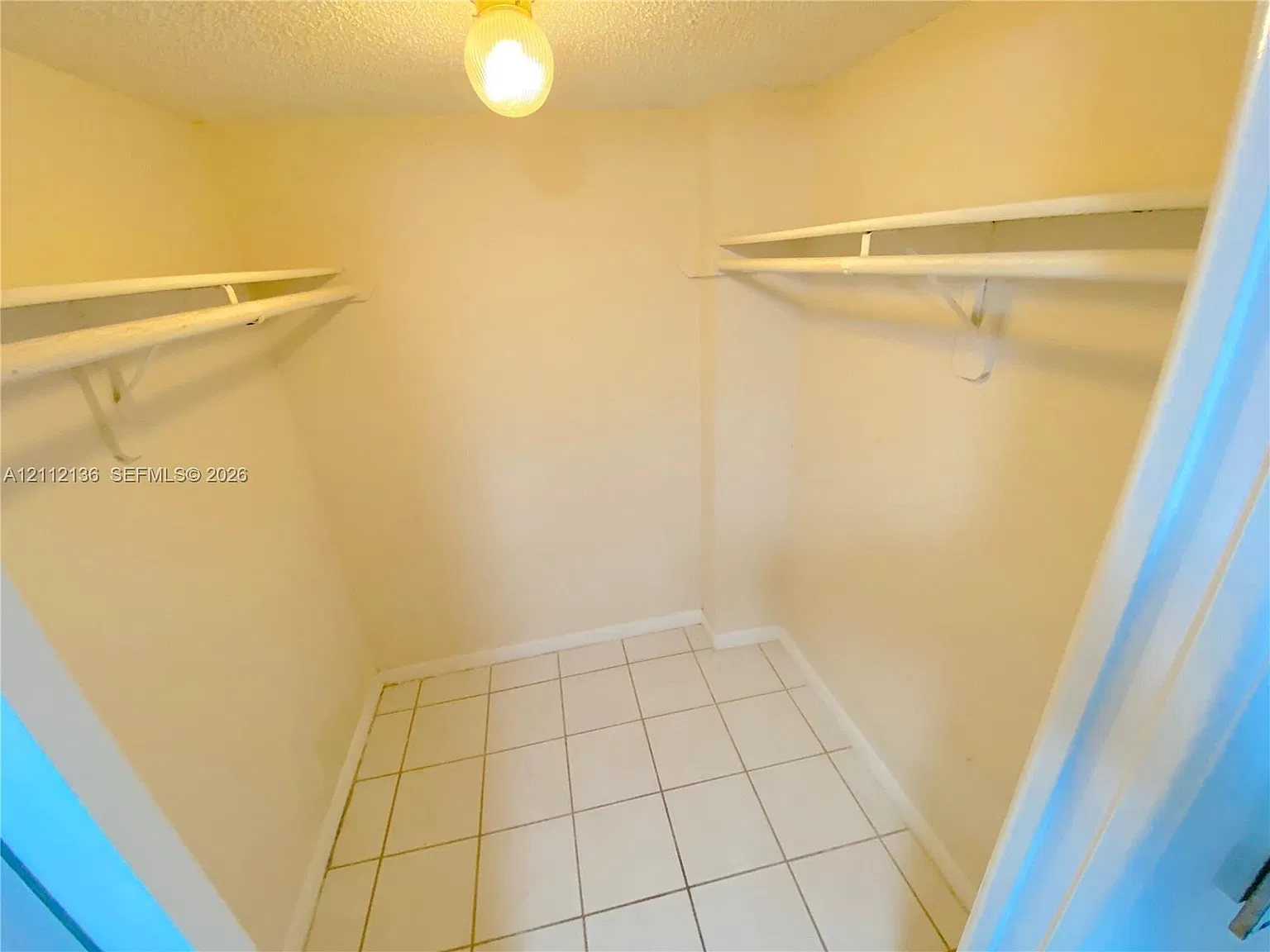 1 bed, 1.5 bath, 773 sqft, $1,800 — Photo 3