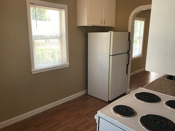 4th image of 1908 Elmhurst Dr APT 1