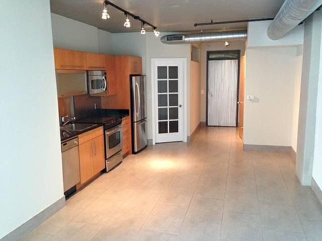 Entrance, 1st bedroom, kitchen