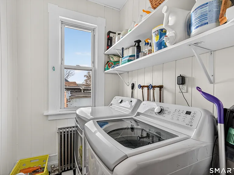 832 State St #2 — Photo 10