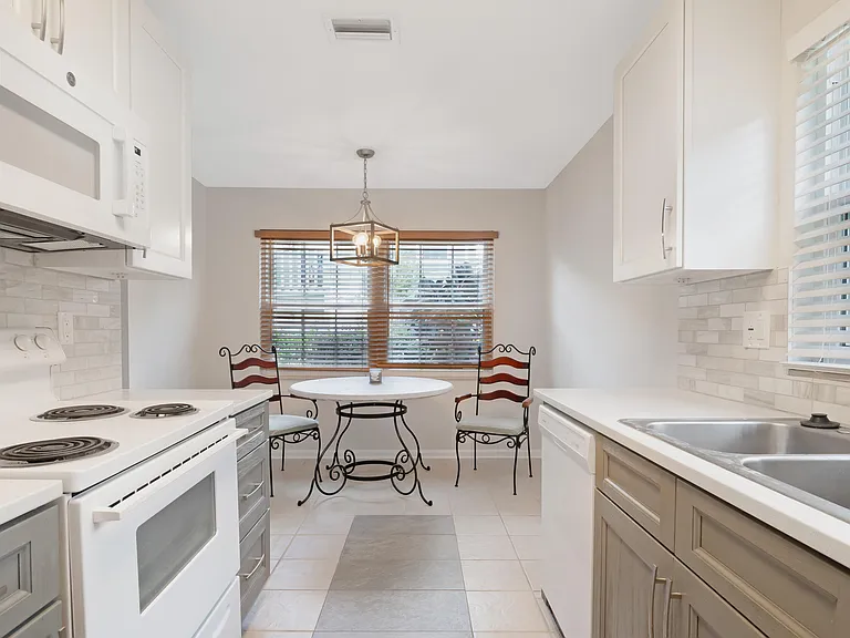 840 Center Ave #91 — Photo 7