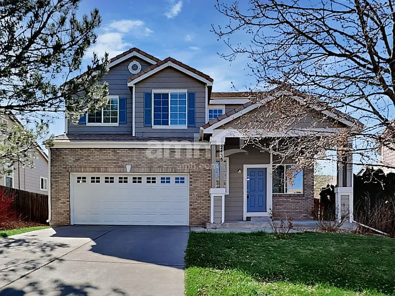2435 S Gibraltar Way — Photo 1