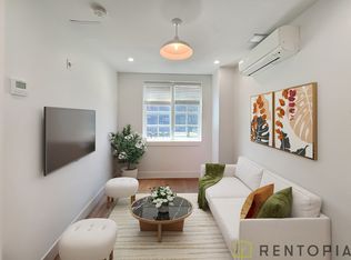 555 Grand St #1A, Brooklyn, NY 11211
