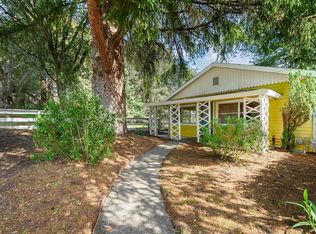 601 Robinson Rd, Sebastopol, CA 95472