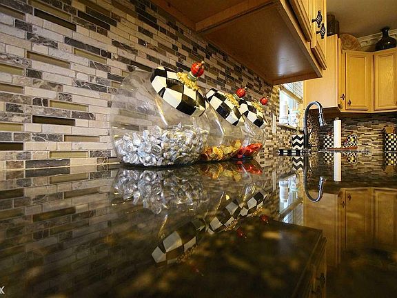 4th image of 3400 Heron Pointe Ct #1