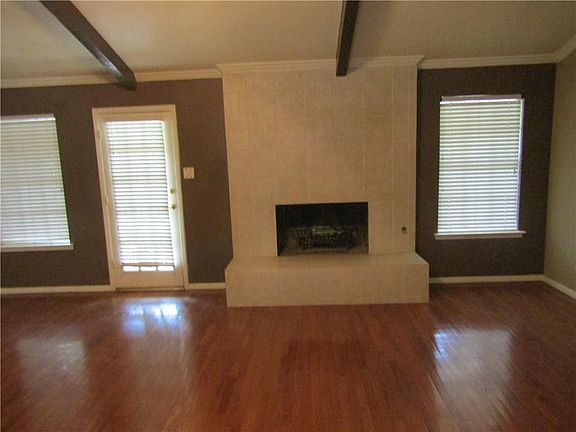 2nd image of 2847 Harvest Hill Dr
