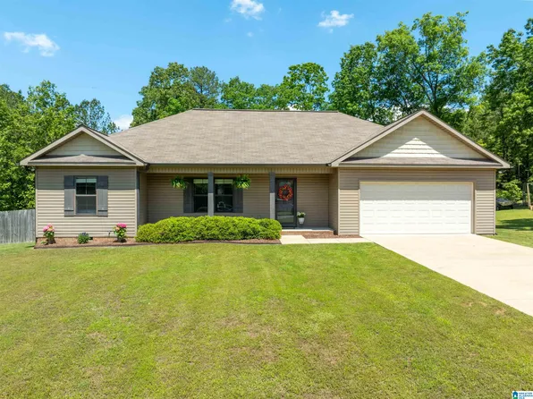 330 Covington Ridge Dr, Jacksonville, AL 36265