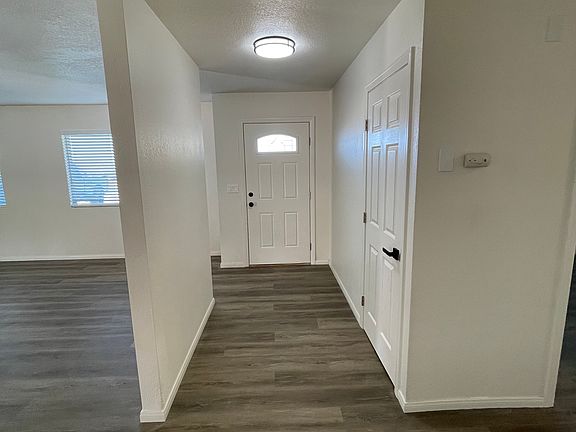 4th image of 60325 Alta Loma Dr #A