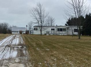 835 S Loree Rd, Carsonville, MI 48419