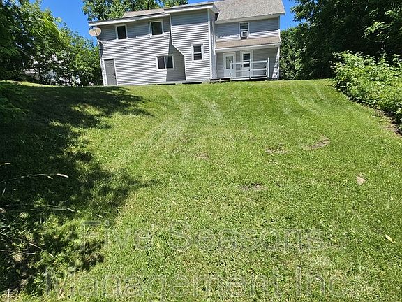 3rd image of 32 West St #A