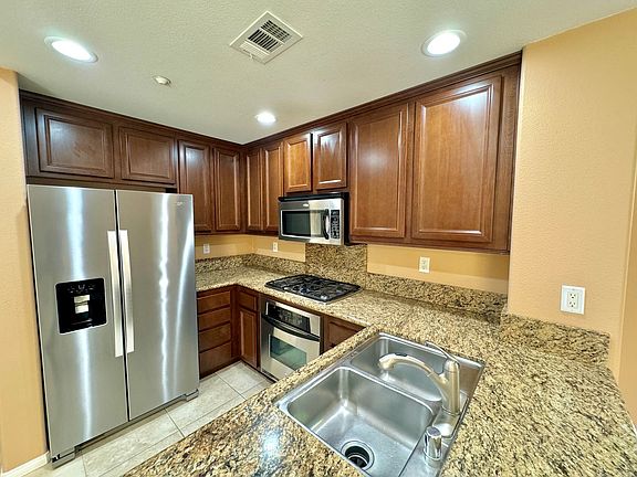 4th image of 17071 Calle Trevino Unit 2