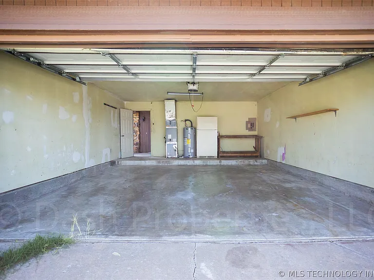 5104 S 75th East Ave — Photo 67