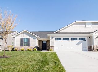 77 Gnarled Oak Ln, Whiteland, IN 46184