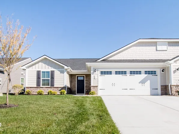 77 Gnarled Oak Ln, Whiteland, IN 46184