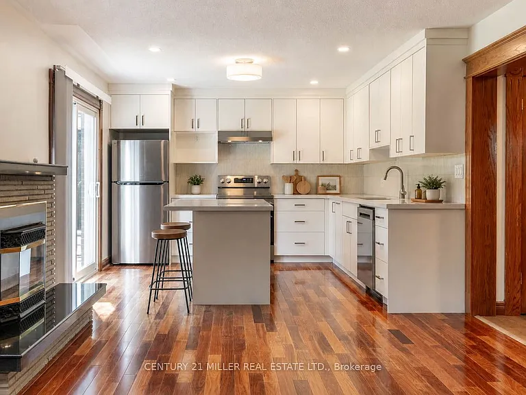 477 Valleyview Cres #B — Photo 5