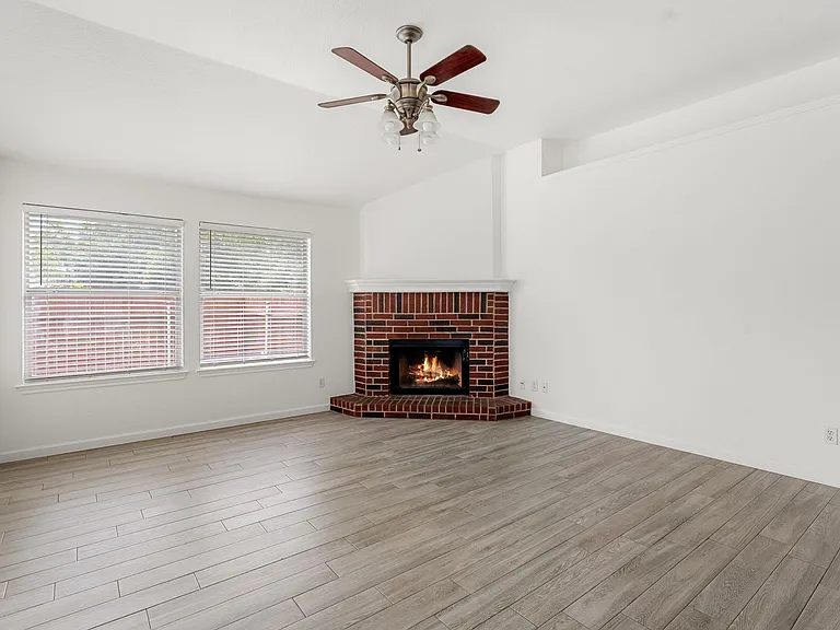 5900 Taylorcrest Dr — Photo 6