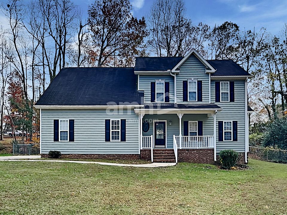 1st image of 105 Woodland Dr
