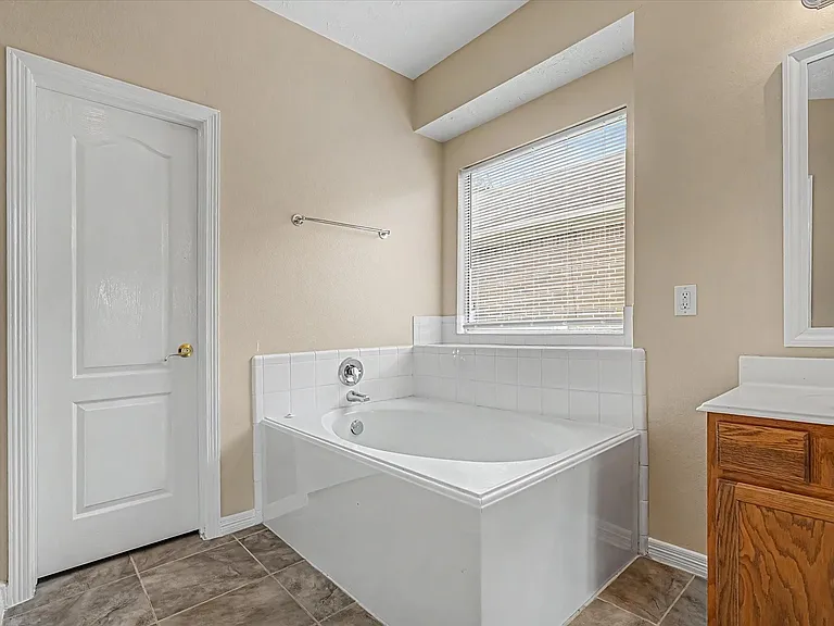 3030 Peerless Pass Ct — Photo 26