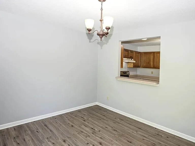 306 Glenwood Ave — Photo 5
