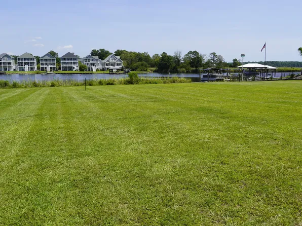 209 Laguna Lane, Jacksonville, NC 28540
