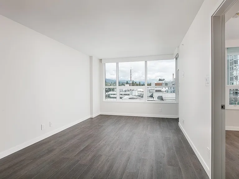125 E 14th St #701 — Photo 3