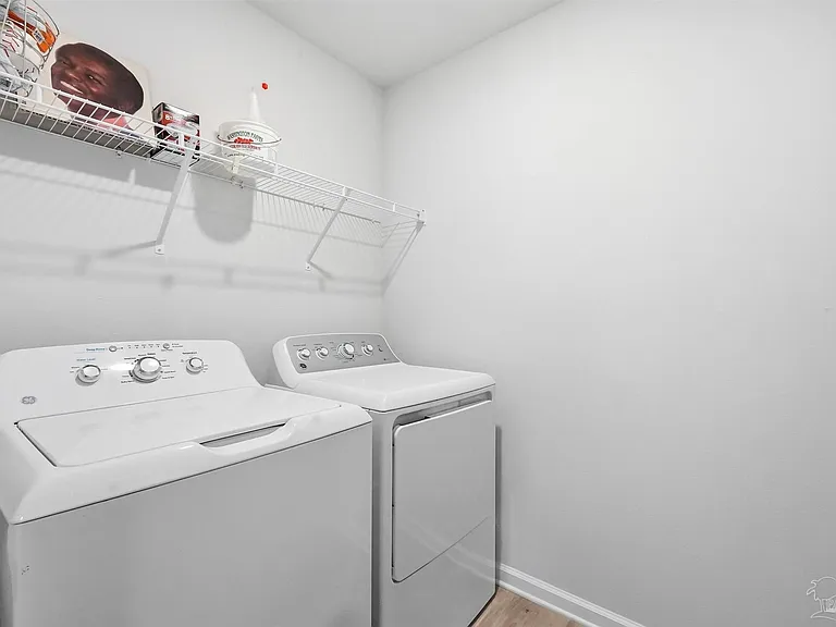 5367 Peach Dr — Photo 16