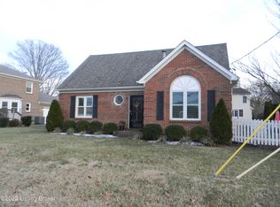 4246 Westport Rd, Woodlawn Park, KY 40207