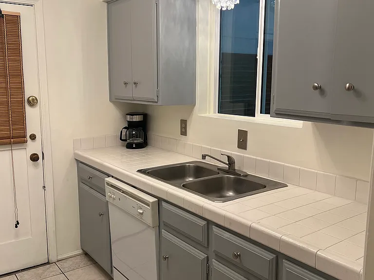 2820 E 6th St #217 — Photo 9