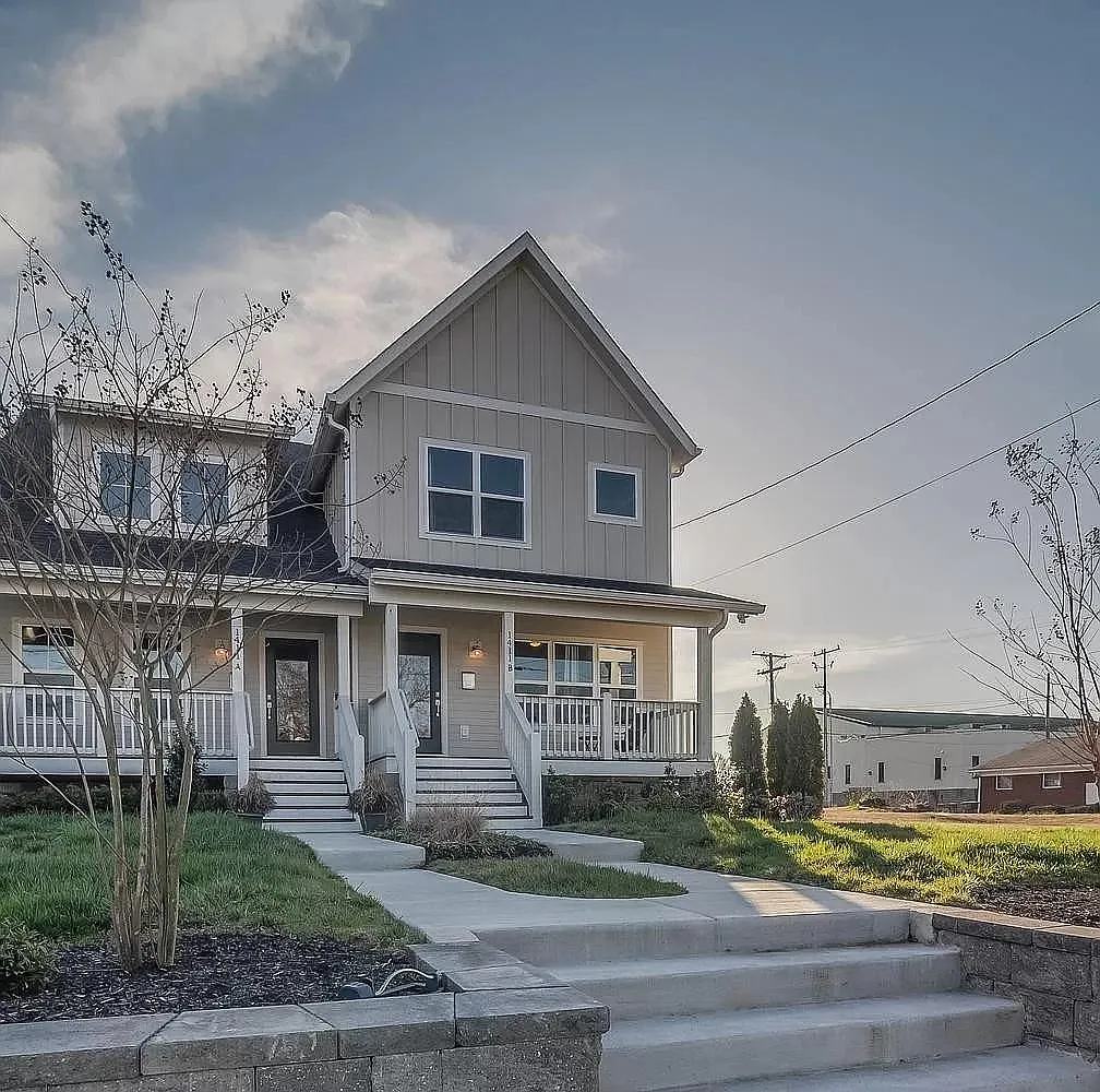 4 bed, 2100 sqft, $3,250 — Photo 1