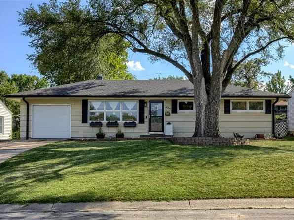6019 W 54th Ter, Mission, KS 66202