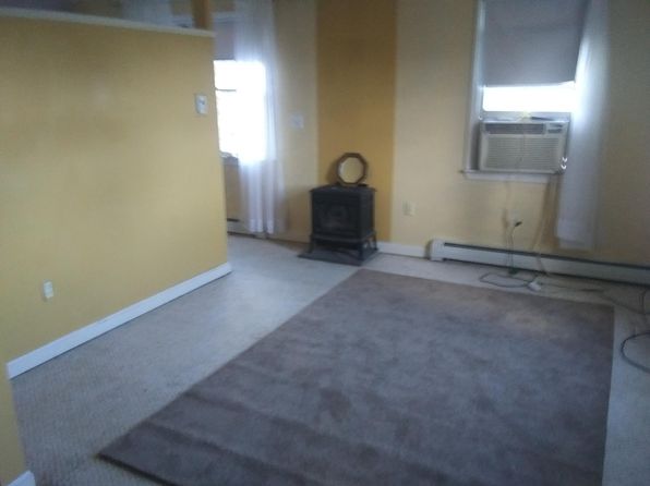 246 Carriage Shop Rd