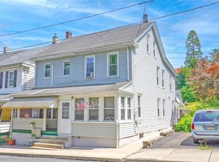 142 W Ridge St, Coaldale, PA 18218