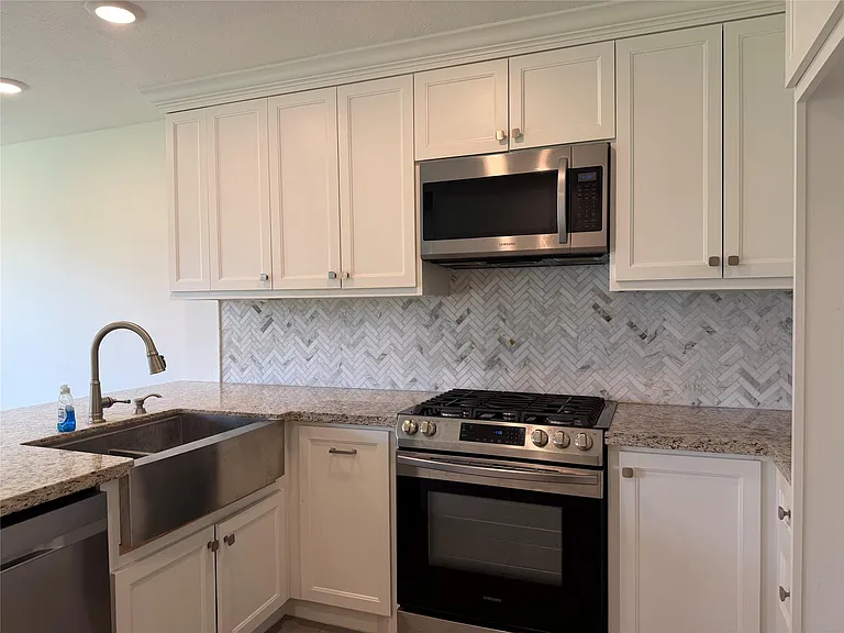 12431 Westwold Dr — Photo 12