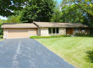 15150 Cascade Dr, Elm Grove, WI 53122