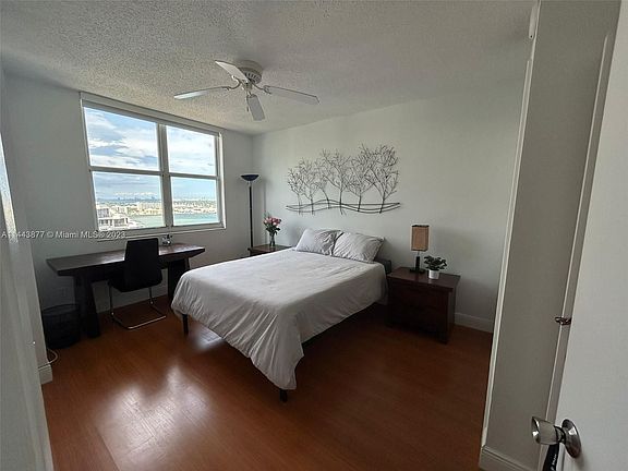 4th image of 770 Claughton Island Dr #Penthouse 19