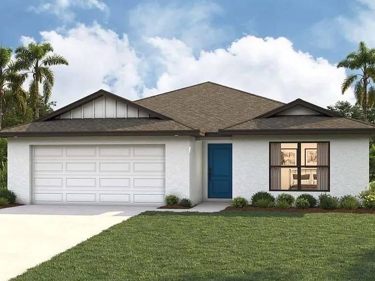 5037 NE Tradewinds Cir — Photo 1