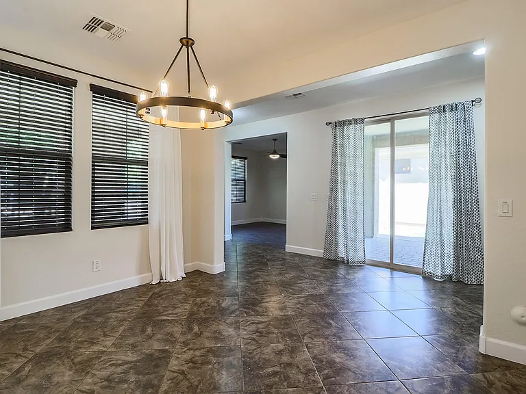 3457 E Orchid Ln — Photo 8