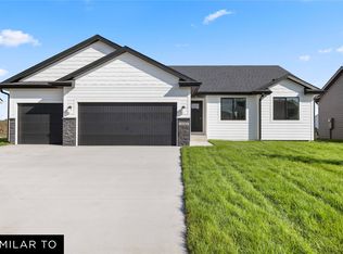 1330 Locust St, Waukee, IA 50263