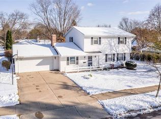 706 Reichow St, Oshkosh, WI 54902