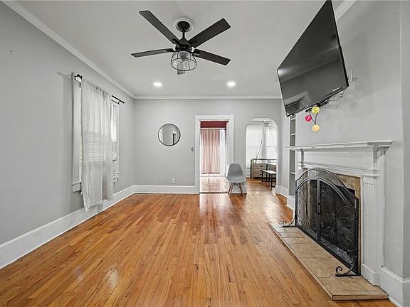 5th image of 115 S Fulton St