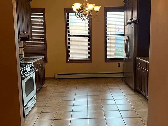 5th image of 288 3rd Ave #3