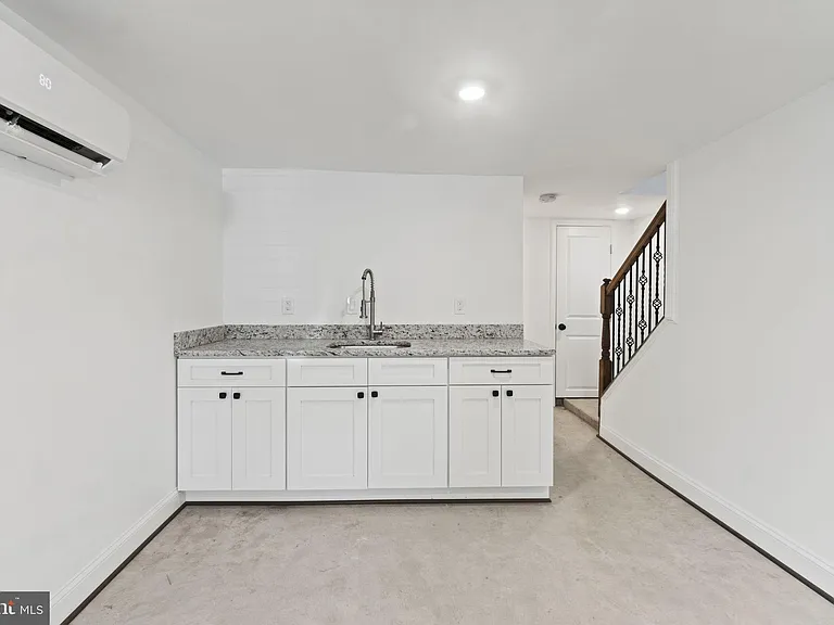 1008 Boyd St — Photo 22