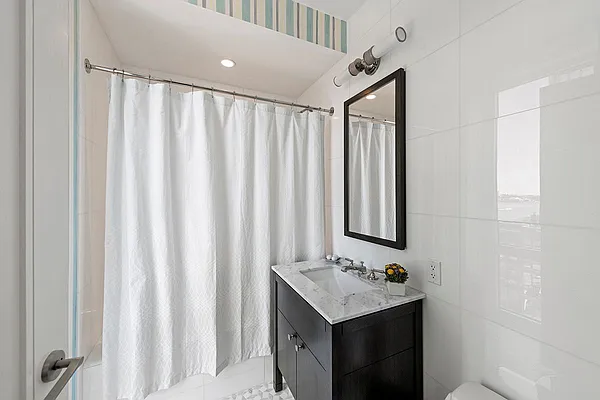 Sold by Nest Seekers International | media 10