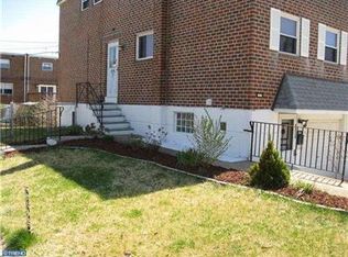 2833 Walnut Hill St, Philadelphia, PA 19152