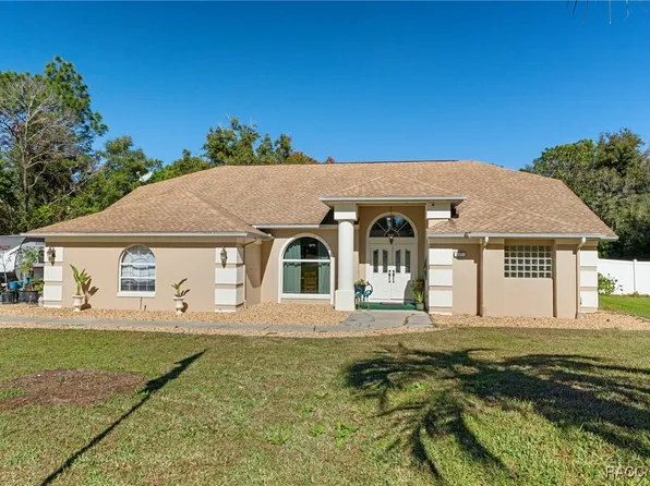 2137 W Middle Ln, Lecanto, FL 34461