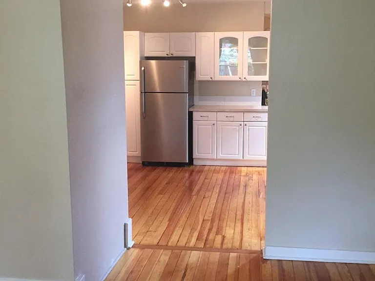 1004 Pine St — Photo 9