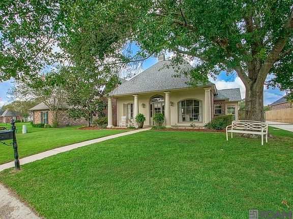 5th image of 15097 Fieldwood Cir