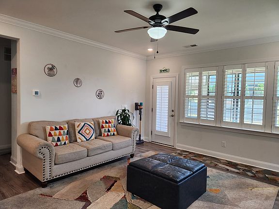 4th image of 321 Ivy Arbor Way