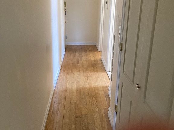 5th image of 61 W 106th St APT 6B